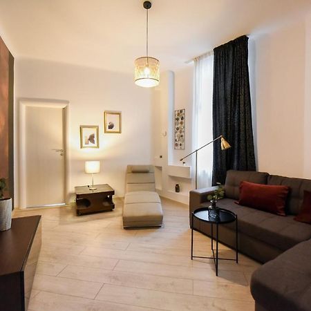 Amazing Location & Elegant Apt - Old Town Bucareste Exterior foto